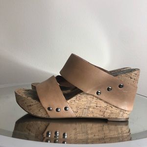 magnolia lucky brand tan wedge